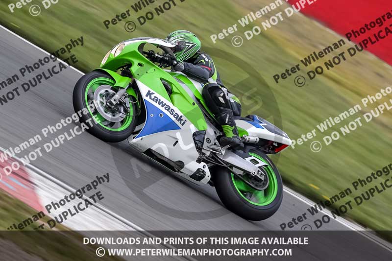 donington no limits trackday;donington park photographs;donington trackday photographs;no limits trackdays;peter wileman photography;trackday digital images;trackday photos